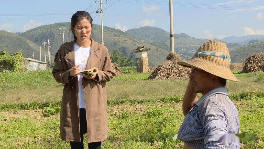 走向我们的小康生活四十三丨省级脱贫攻坚奖扶贫好村官李元萍让青春之