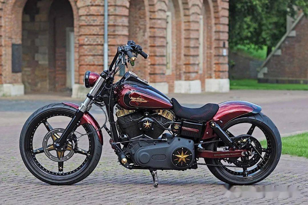 哈雷streetbob改装过程欣赏