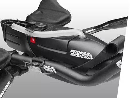 水壶分两种大小,fc25的容积是739毫升,fc35的容积是1035毫升.