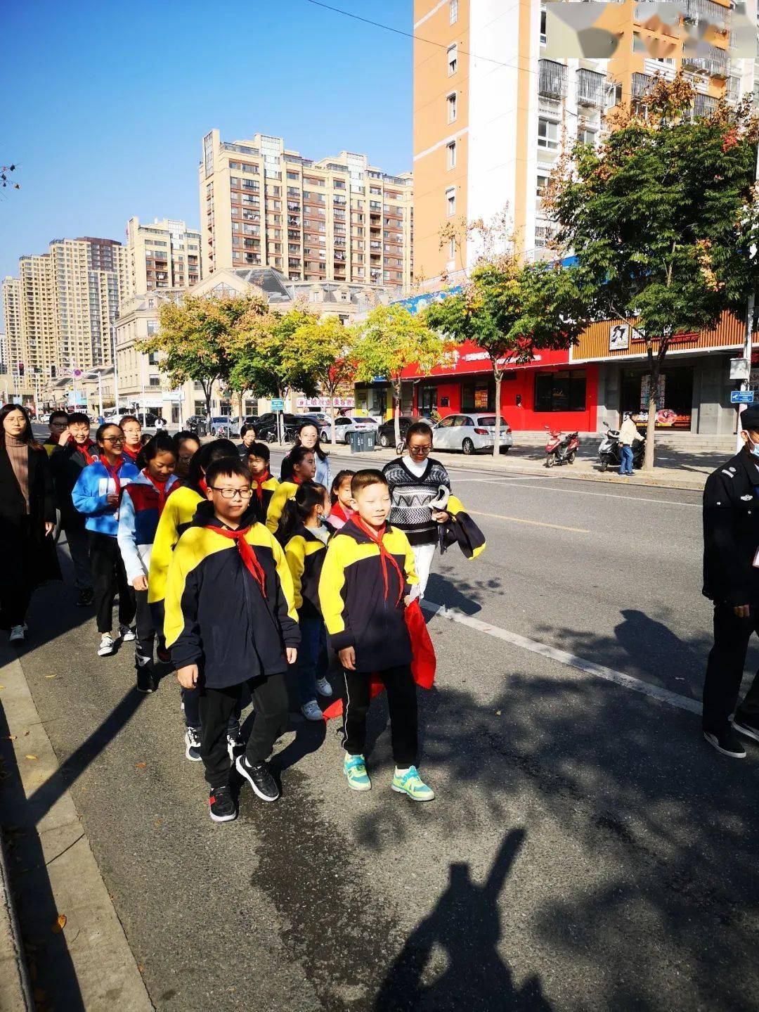 泰州市周山河小学图片