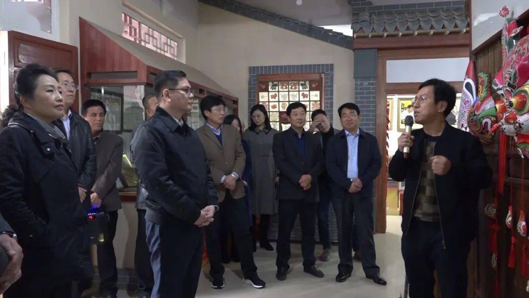 外国驻华代表到凤翔县参观交流