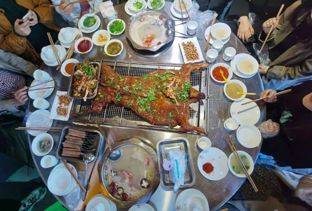 最佳烤羊圣地我们用吃喝玩乐开启冬日的序曲