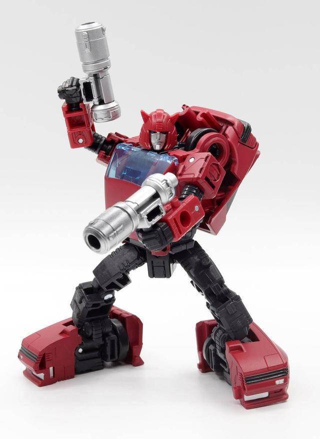 模玩秀变形金刚官方围城地出飞过山