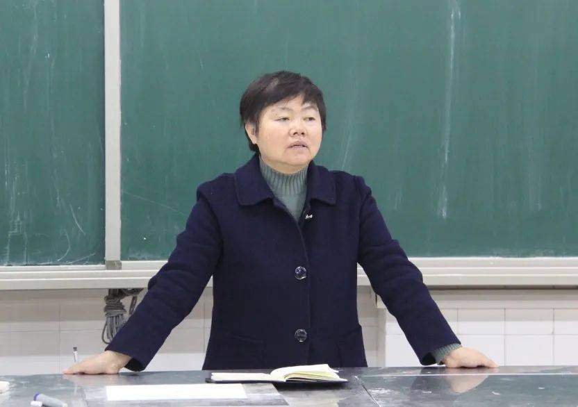 提升质量狠抓落实昌黎一中召开全体备课组长会议