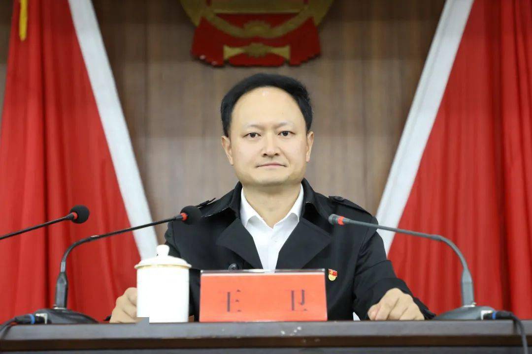 村社换届金清镇举行新任村社党组织班子成员就职仪式暨履新第一课