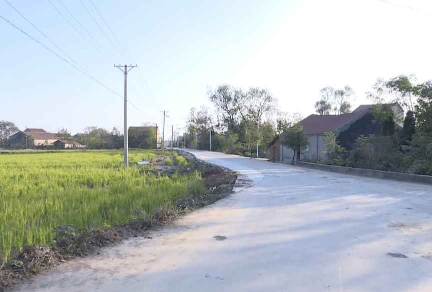 头条投资2200万应城天鹅镇全长40公里农村道路年底通车