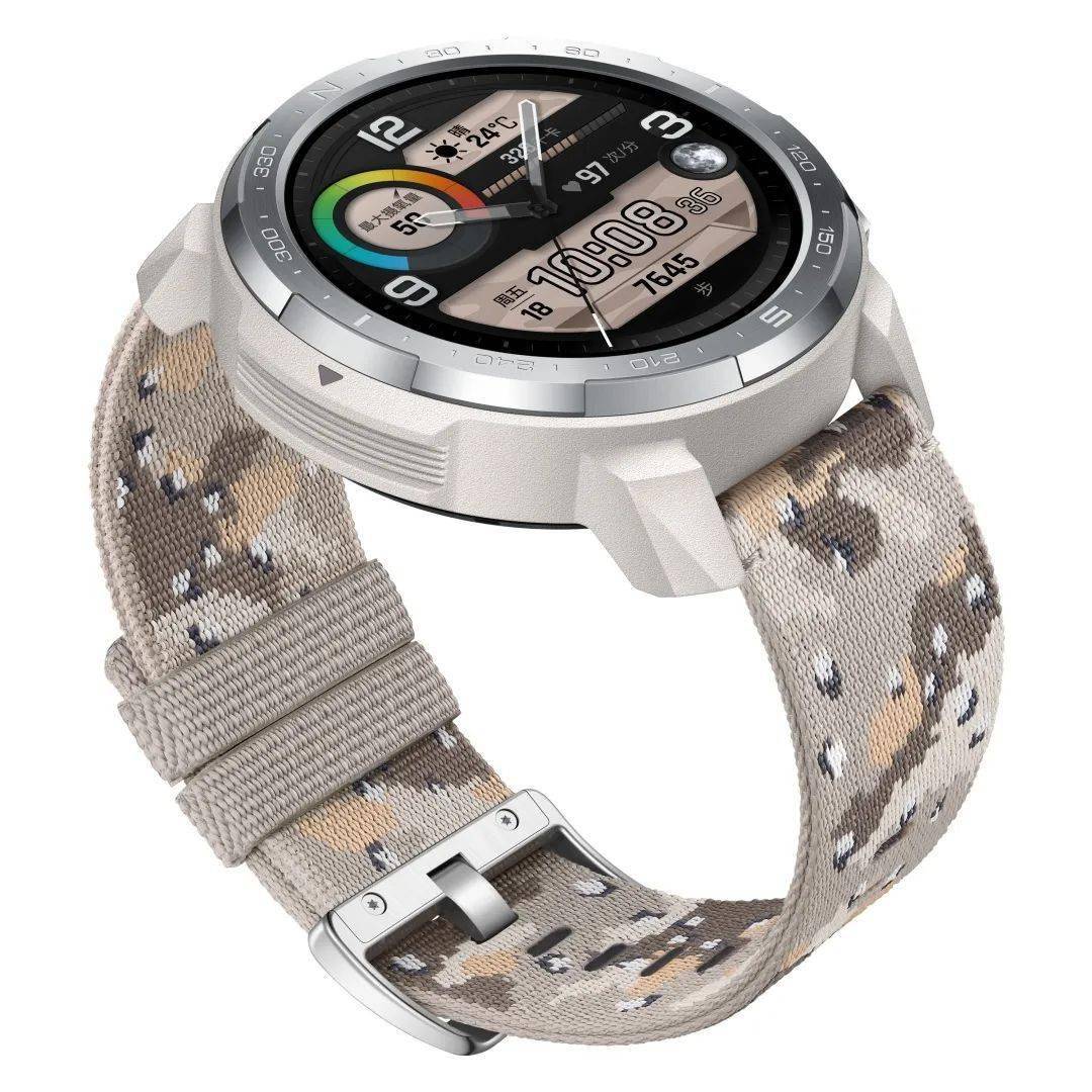 和荣耀手表gs pro经过严谨考量的军规品质一样,荒漠灰的色彩,在视觉上