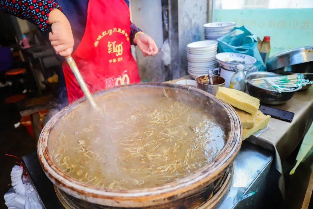阜阳四代传承的百年麻糊有人吃到大有人吃到老
