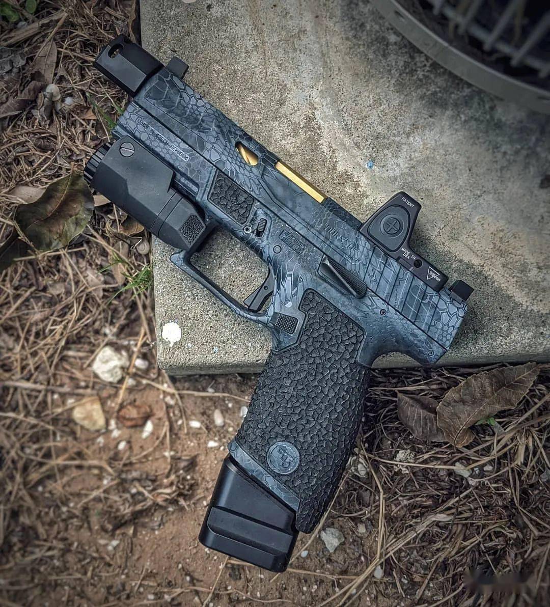 热度不减捷克cz公司p10c手枪美图欣赏