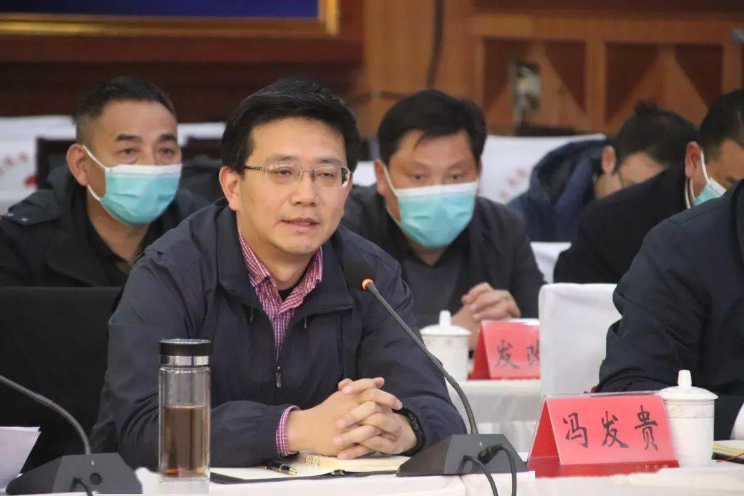 最后,县委副书记,县长郑显峰代表理塘县委政府就扎实做好脱贫攻坚成效