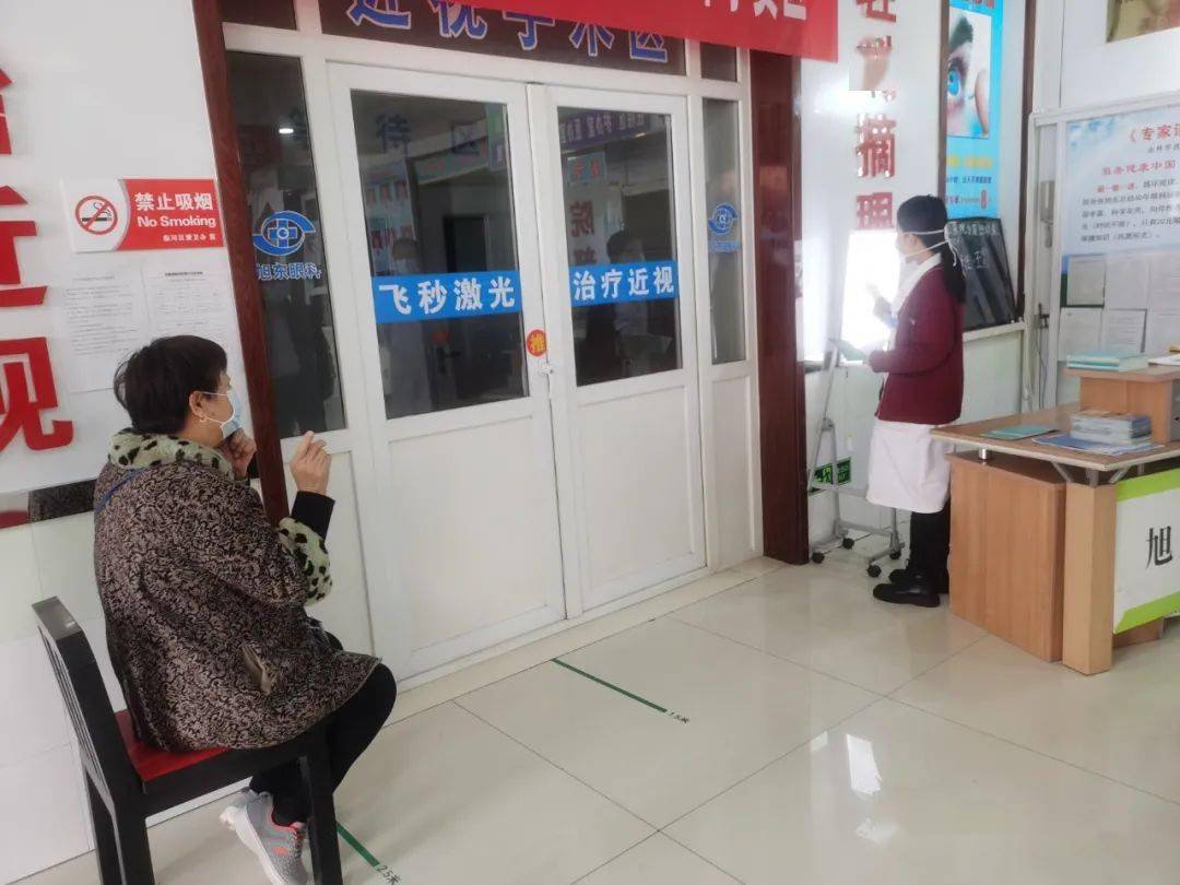 "光明行"让眼疾患者重见光明_手术