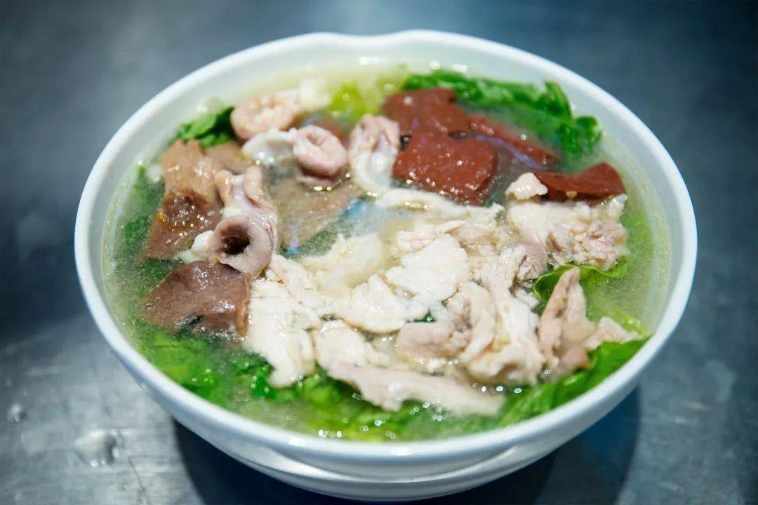 海华| 当人们讨论湖畔餐厅的时候, 他们在讨论什么?_店铺