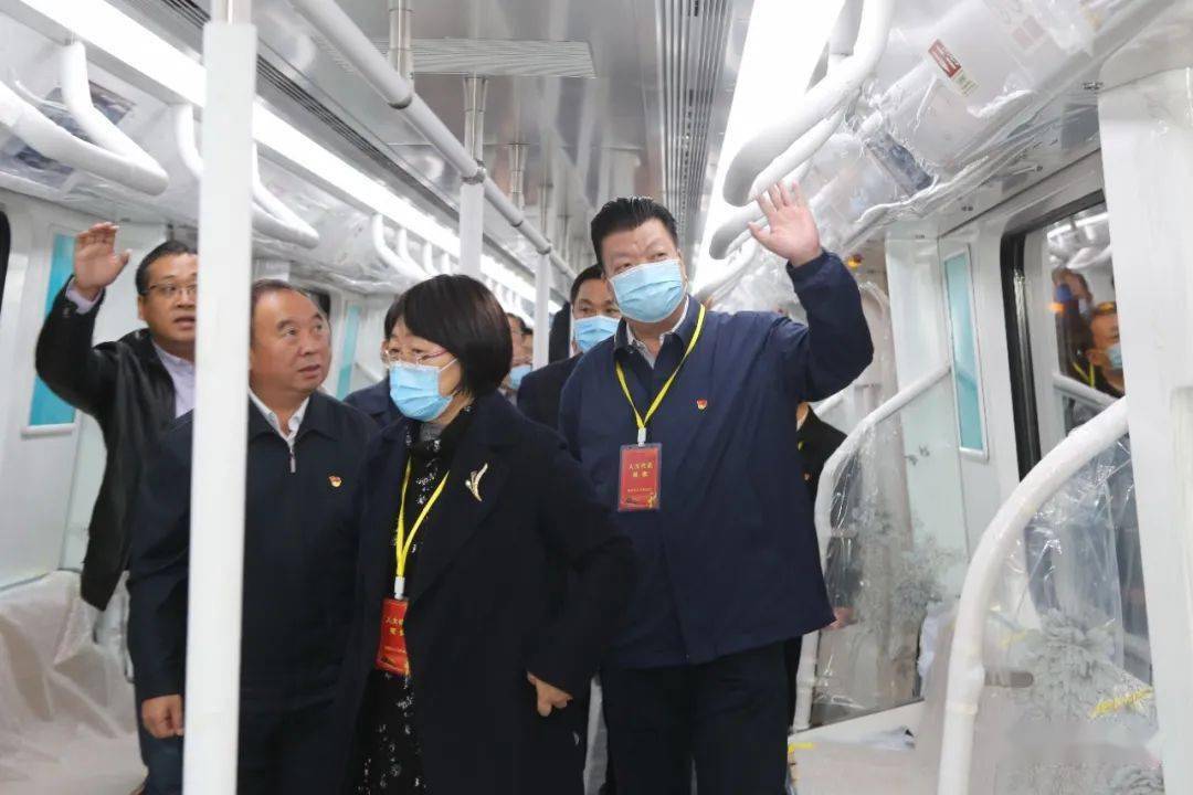 市人大常委会对我市轨道交通项目进行专题视察