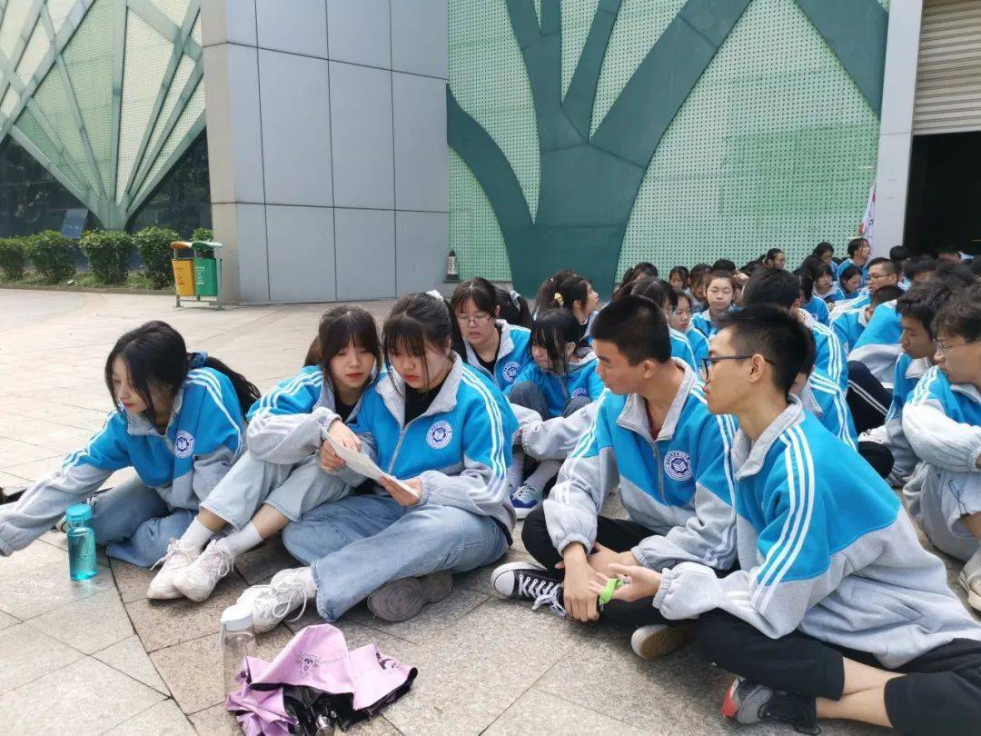 福建省漳浦第三中学高二年级东南花都研学实践活动有梦想不彷徨为青春