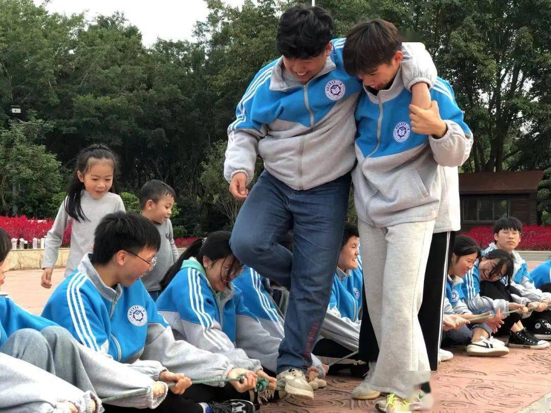 福建省漳浦第三中学高二年级东南花都研学实践活动有梦想不彷徨为青春