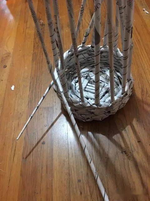 变废为宝超详细彩纸旧报纸旧杂志编框图解教程