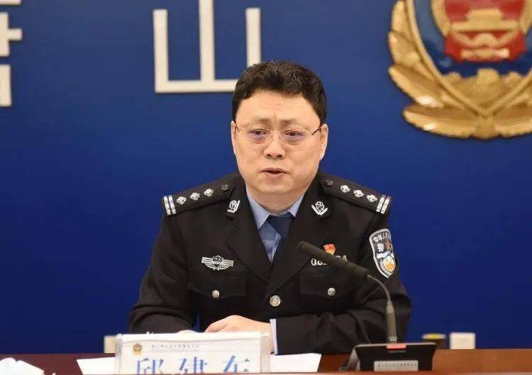 邱建东支队长就切实开展好此次专项活动指出:一是确保"唐山交警进万企