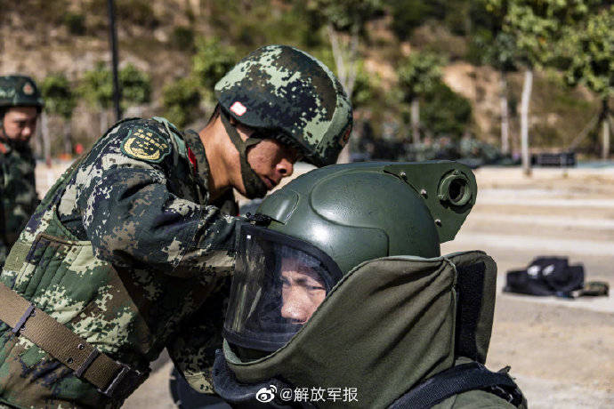 高清大图!直击工兵防化分队考核现场