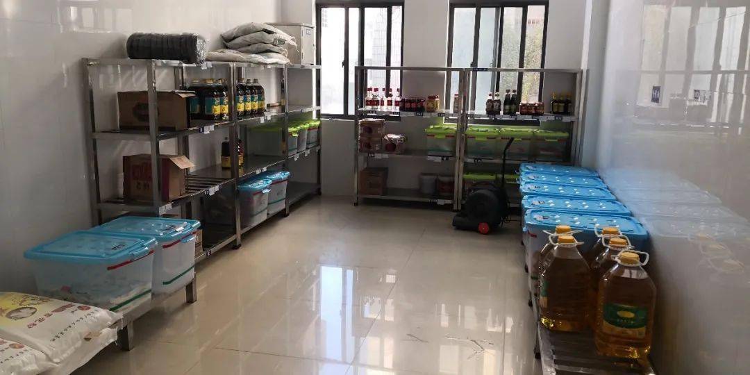 仪征市第二中学积极推进学校食堂五常5c管理