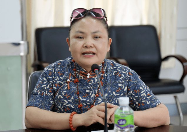 江门一幼郑媛元老师发言江门一职黎永梅老师发言江门一中覃丽群老师