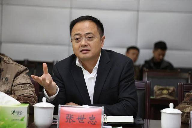 省军区副司令员贾全林调研我县武装工作