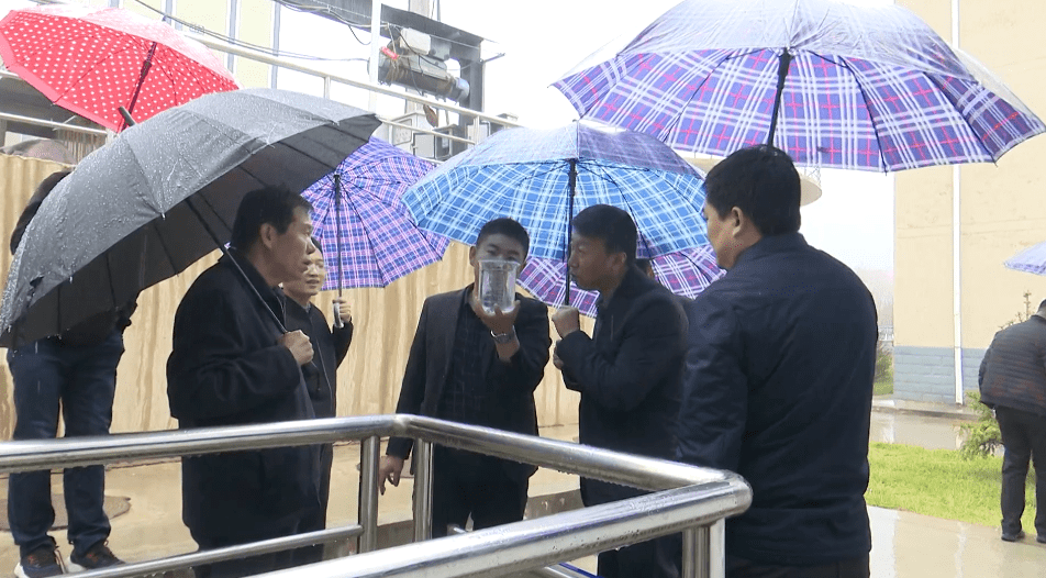 区人大常委会调研组调研副区长吕国煜履职情况