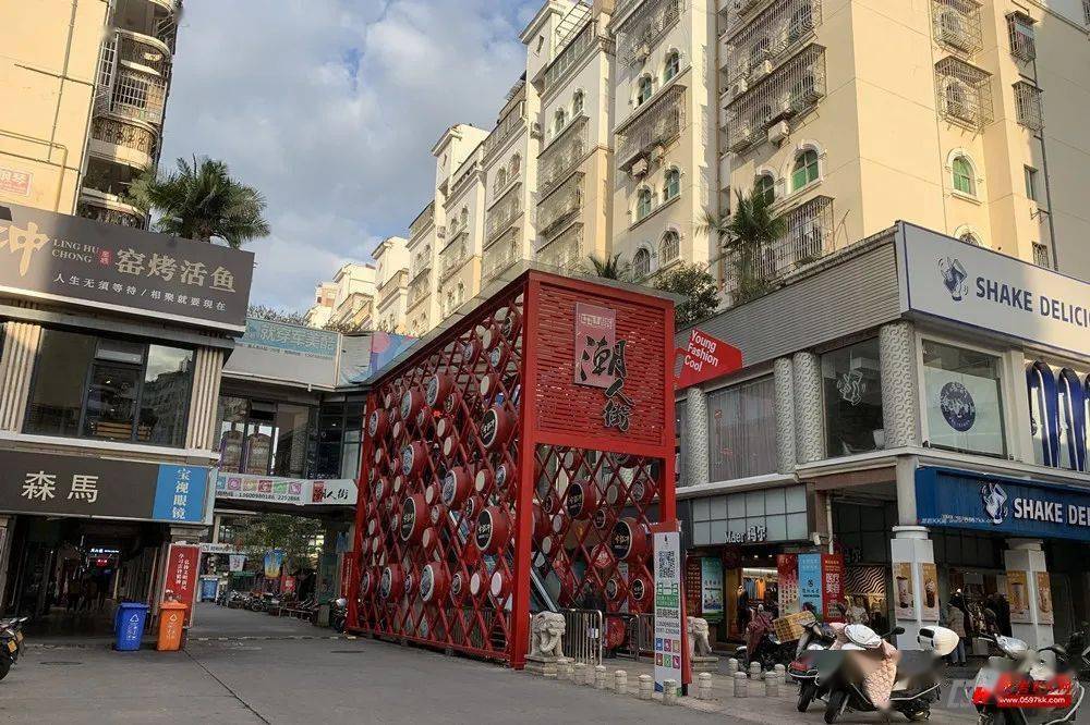 闺蜜聚餐来这里,兄弟开黑来这里,情侣恋爱来这里,它就是中山街!