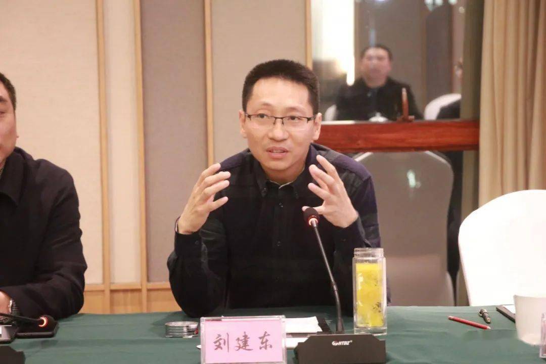 融入成渝双城经济圈共建平昌绿色农产供应链