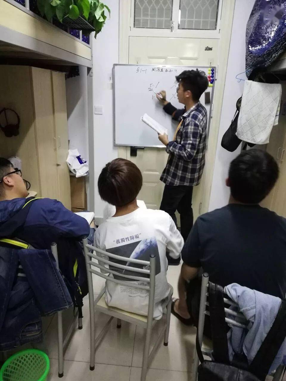 小龙说|南信大神仙室友大赏_宿舍