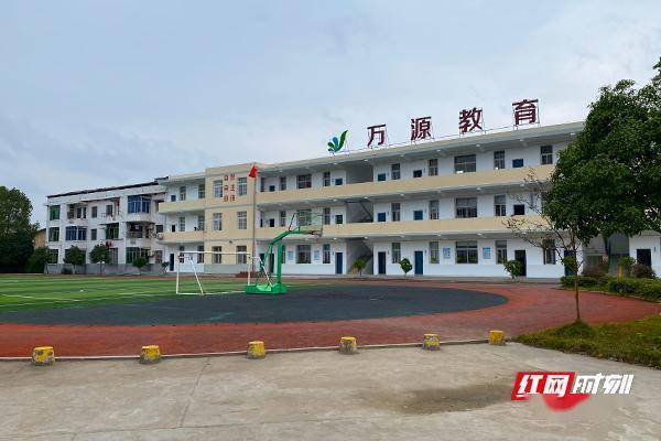 红网时刻记者走进益阳市 赫山区天成垸中学,感觉这里的条件和城市学校