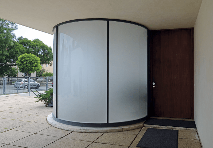 入口半圆形磨砂玻璃,2018 年8 月