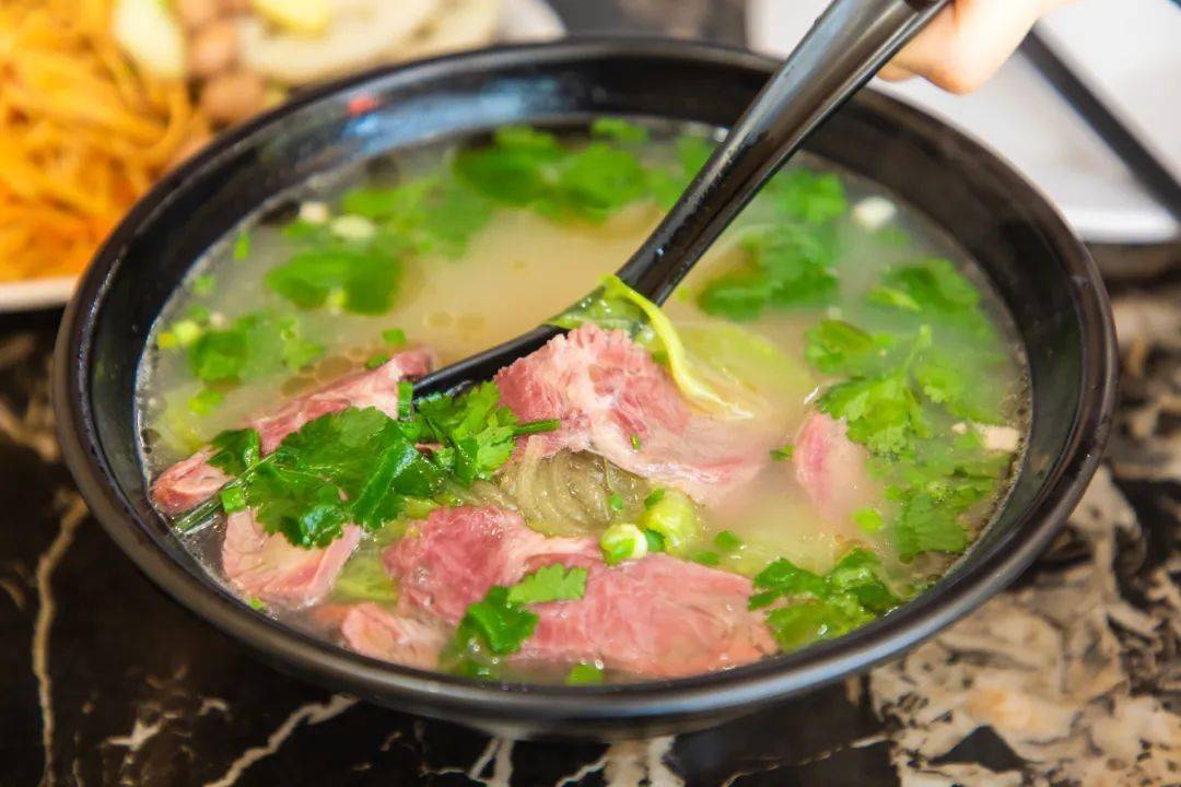 皮脆肉嫩汁多的驴肉火烧在棠东找到了15元份