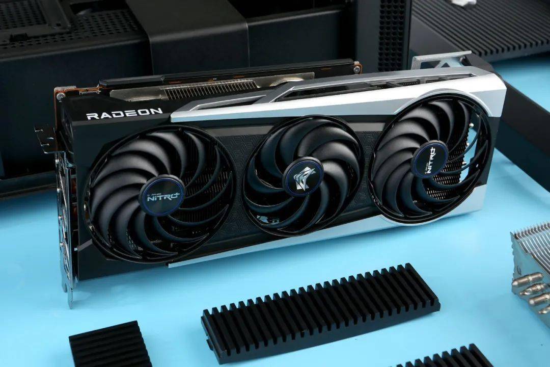 有質感也有個性,藍寶石的radeon rx 6800xt超白金oc圖賞