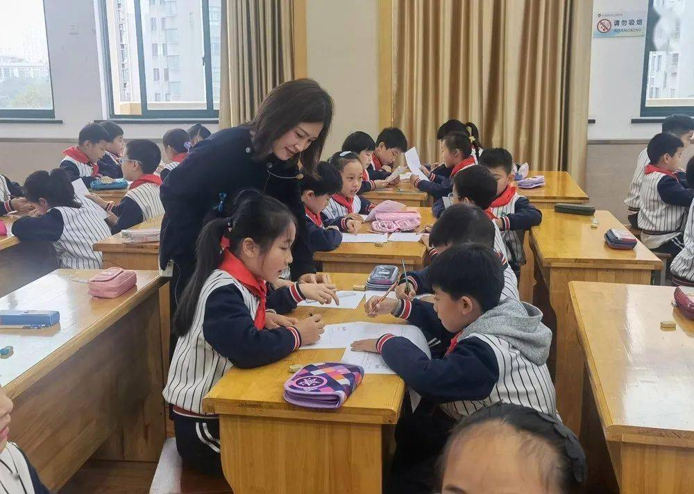 走向实践的反思性成长 ——记余姚市小学高级教师教学反思能力实践