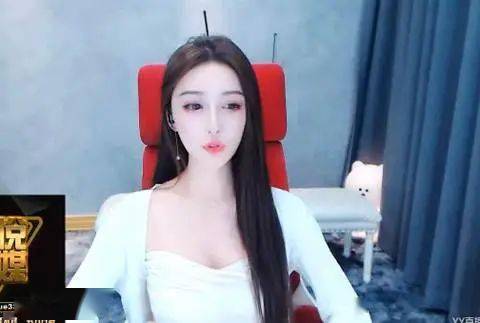 发哥为了晓晓花200万买下整个公会除了他小白龙在舞帝没朋友