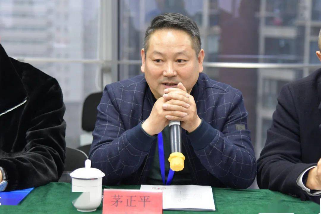 我会朱国武会长率商会参访团一行走访上海翼猫生物科技有限公司探索在