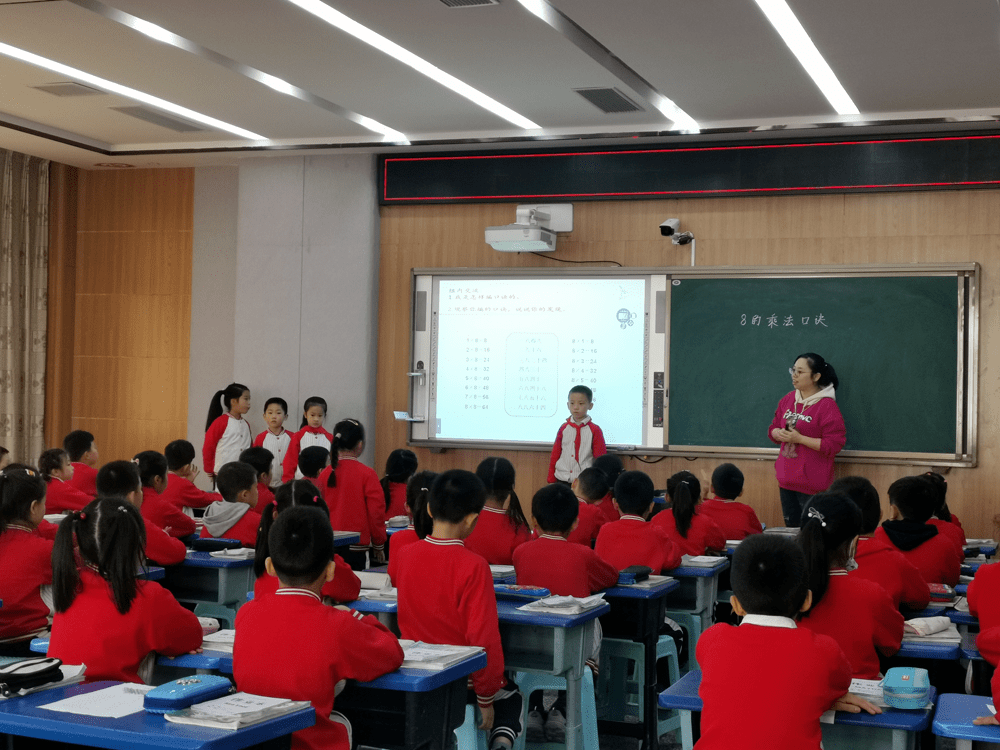 重庆市九龙坡区第二实验小学校:生本之花尽情绽放 ——记九龙坡区实验