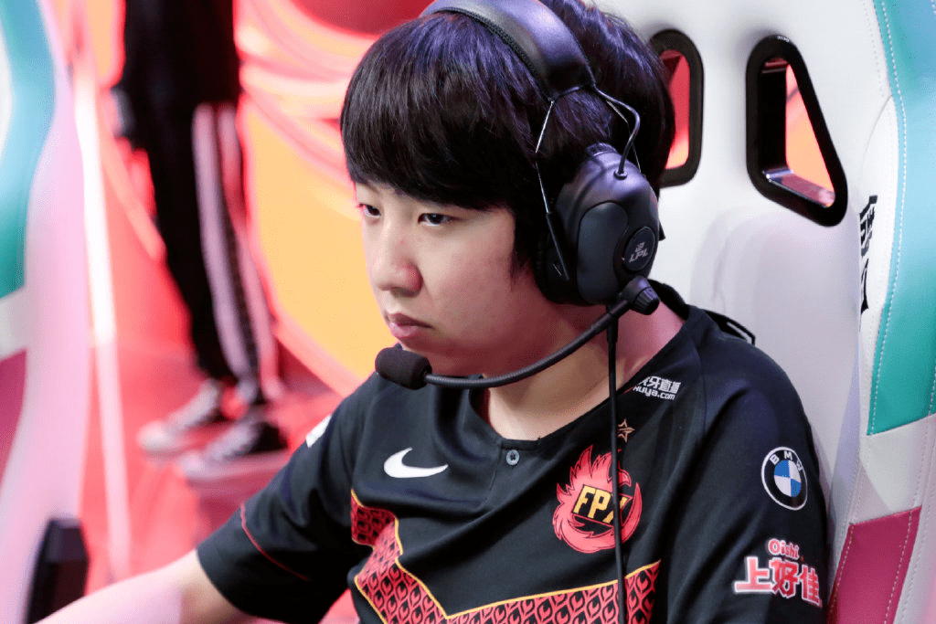 dwg官宣khan加盟网友戏称倒霉蛋buff要延续了