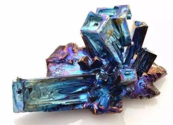 奇幻炫目科技感十足的铋晶体你了解多少?