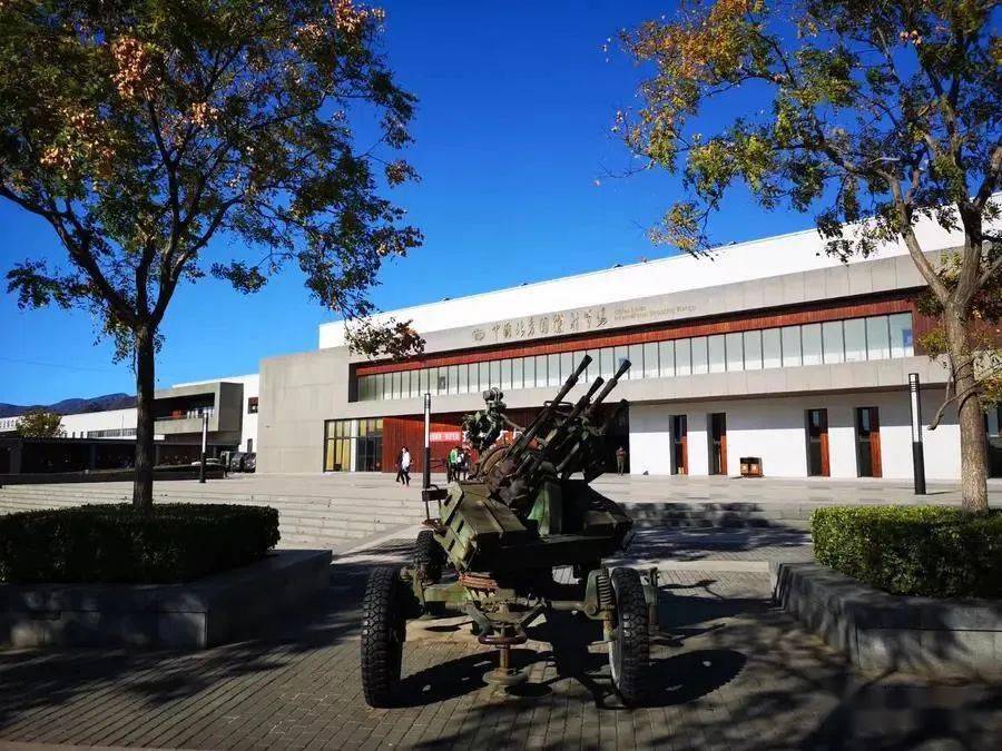 爸爸比儿子还喜欢的亲子好活动这一次荷枪实弹上战场吧