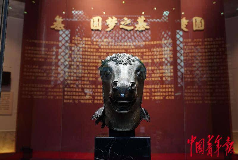 圆明园马首铜像回归