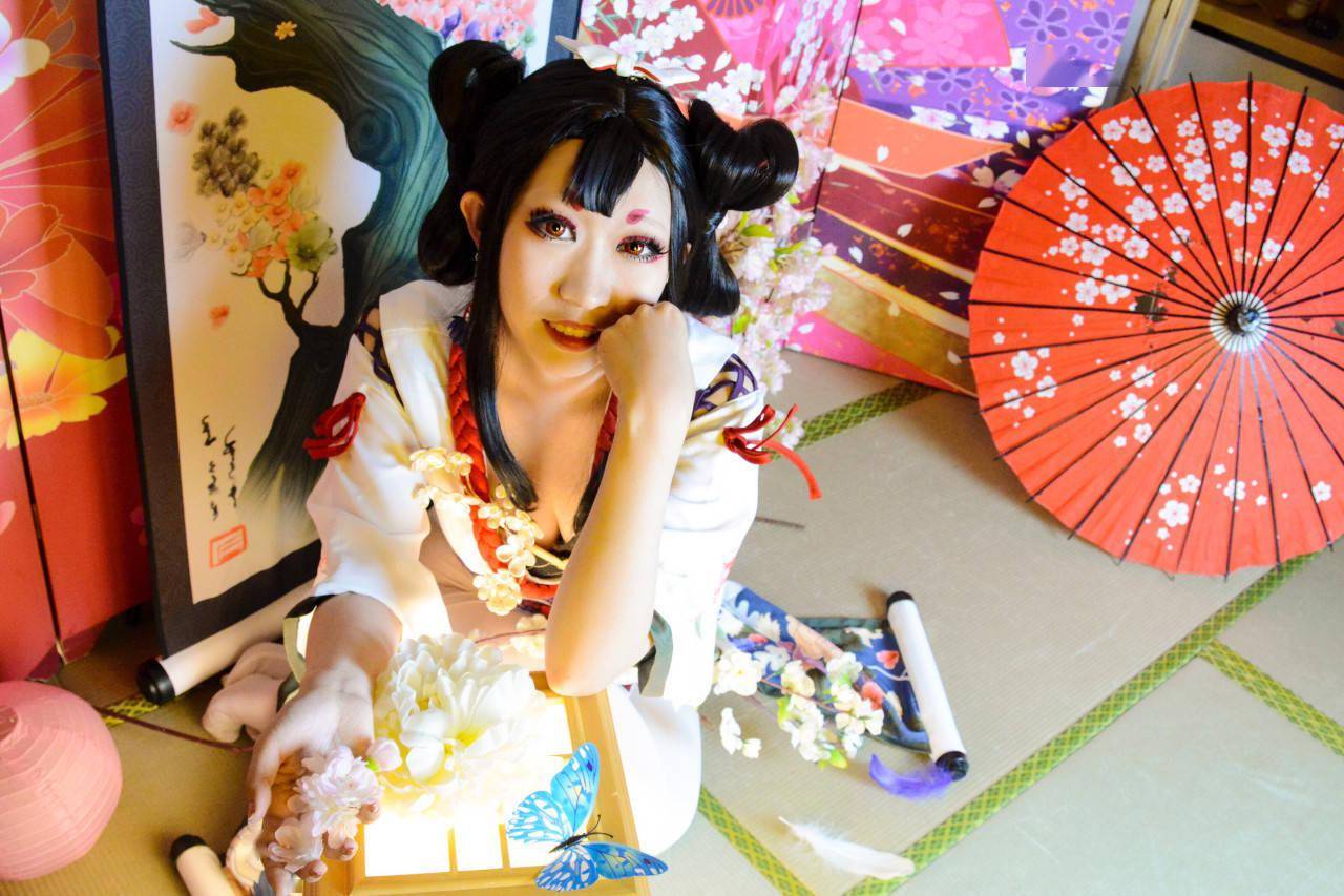 阴阳师花鸟卷cosplay最喜欢花鸟卷小姐姐了