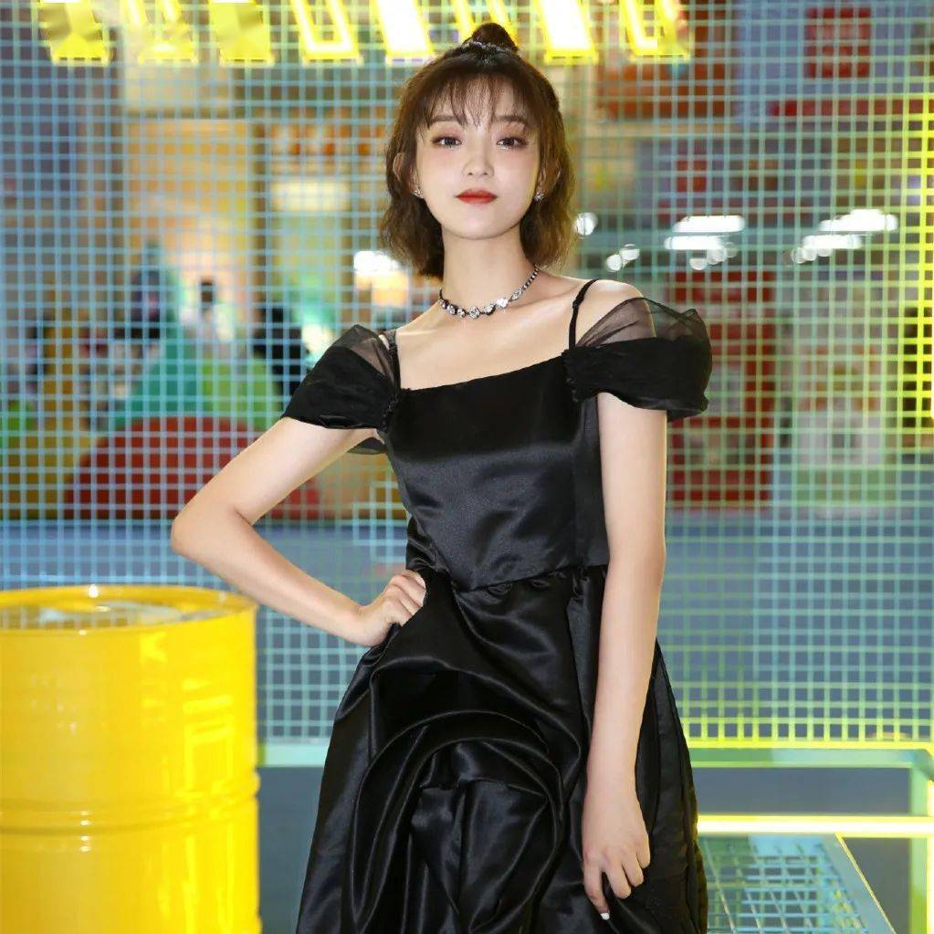 【微信头像】罗予彤