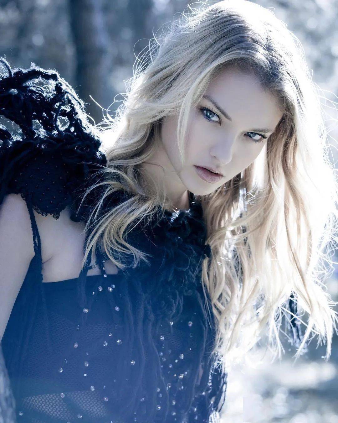 全美超模冠军因奢侈消费而负债