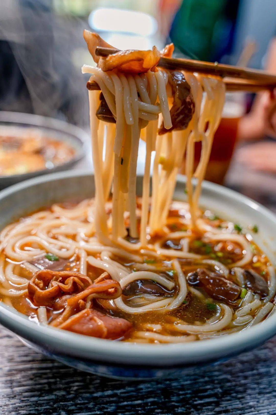 一碗温州面卖了27年从玉环老街到菜场搬迁数次还是记忆中的老味道