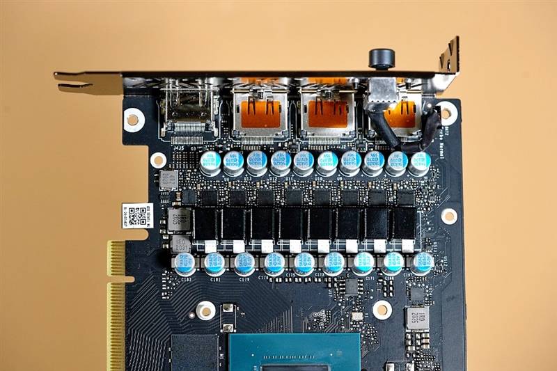 七彩虹也展现了精准刀工!