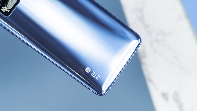 纤薄好手感的均衡5g新机中兴blade20pro体验