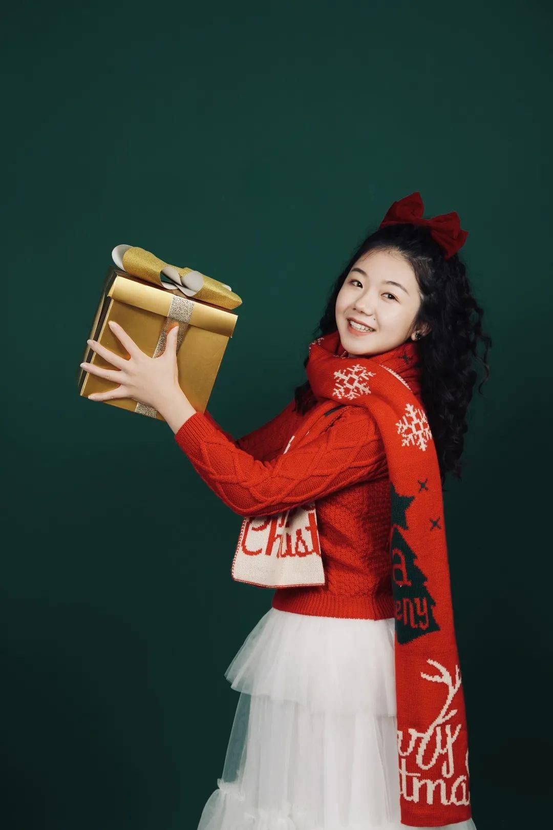 朱雨欣"我藏不住喜欢音乐,但愿愉快的日子里,都藏着音乐.