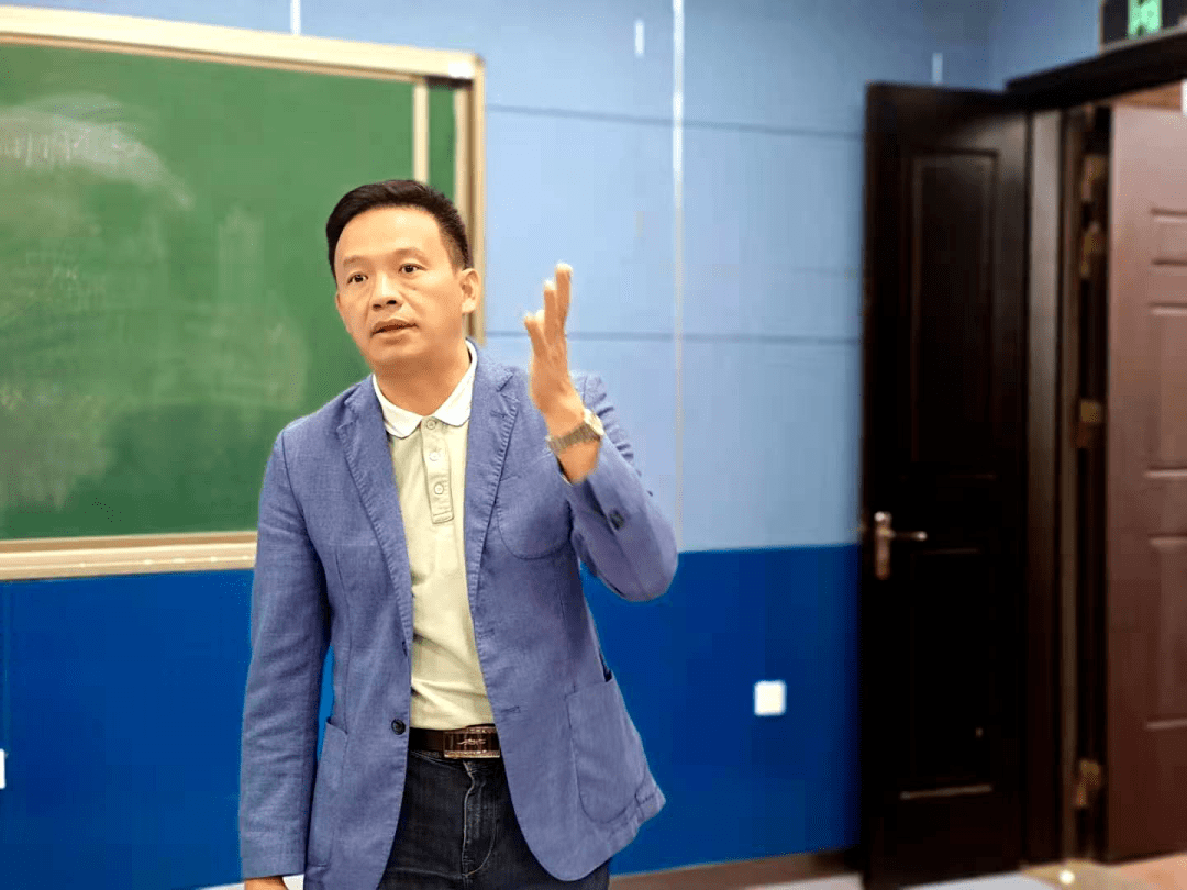 五缘实验学校阙锦添老师评课同安一中滨海校区吕伟鹏老师评课厦门实验