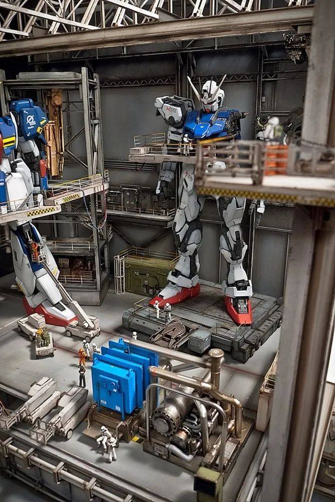 跨越时空的格纳库 - pg z高达与强袭的会面